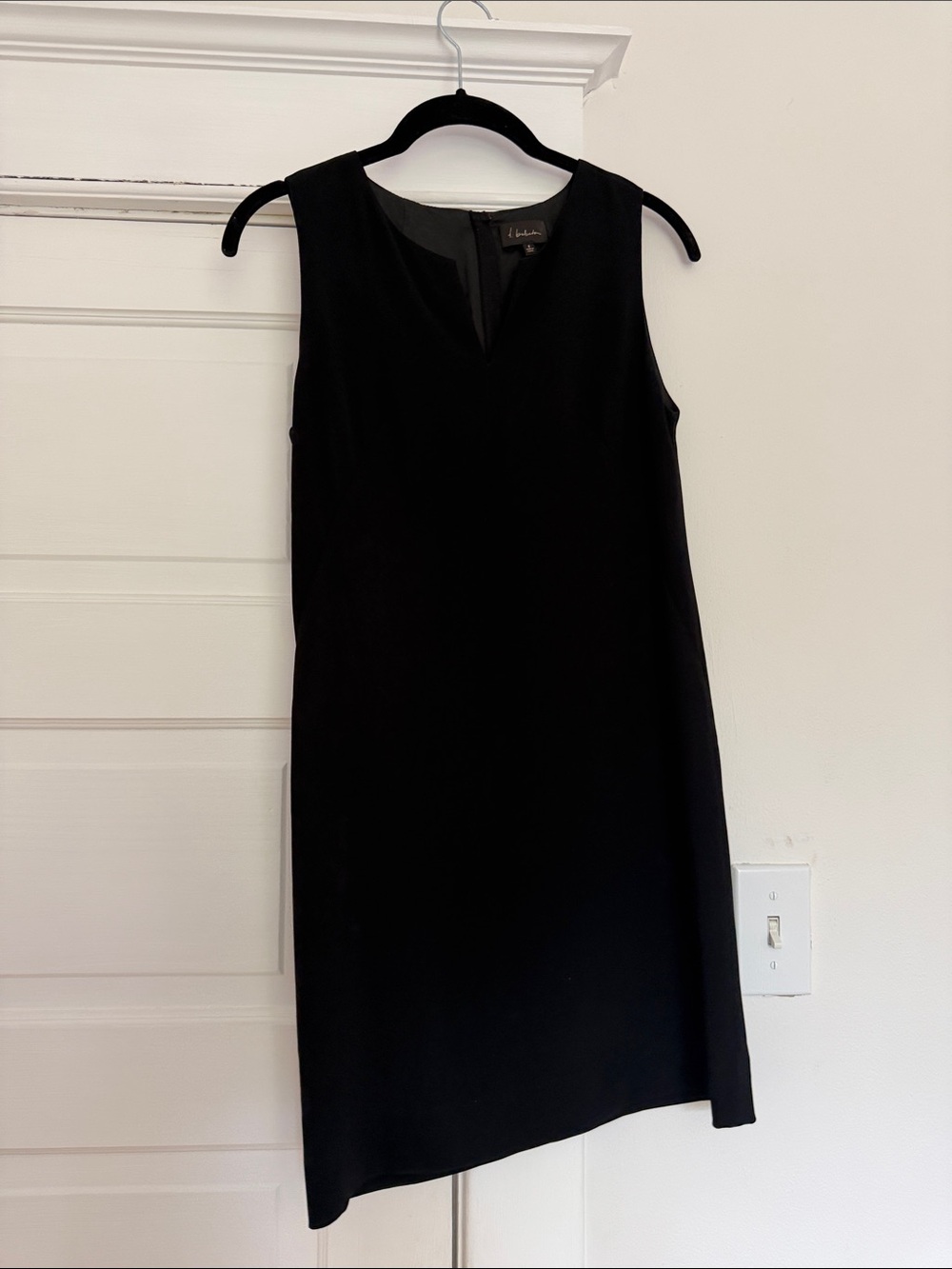 Aritzia Babaton Black Sleeveless Shift Dress